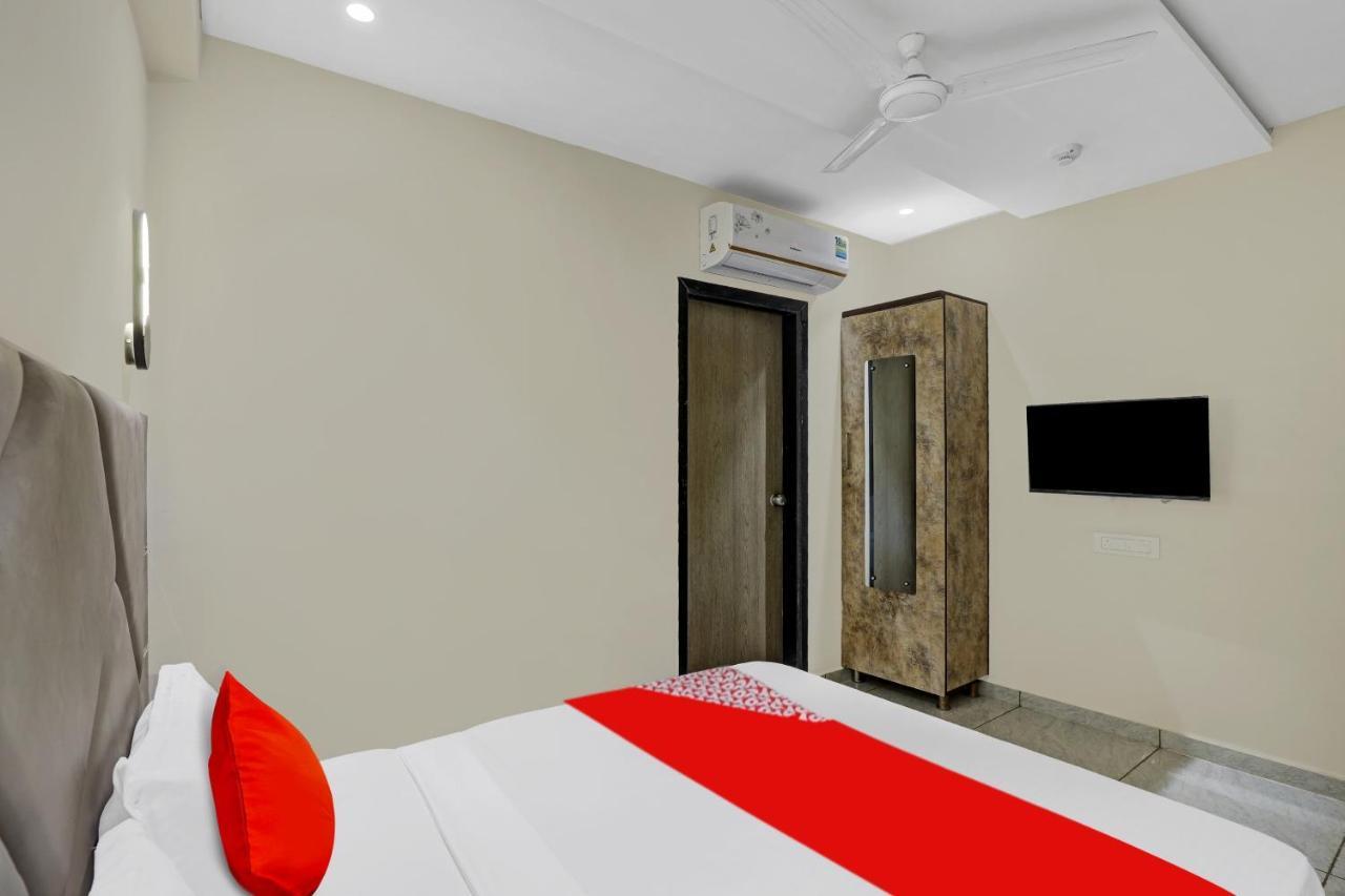 Hotel O Shree Palace Utran ภายนอก รูปภาพ